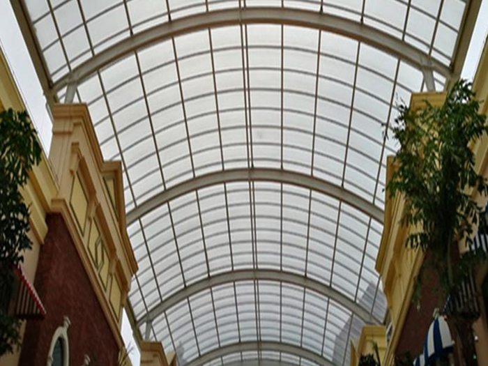 自贡屋面网架顶棚吊装方案